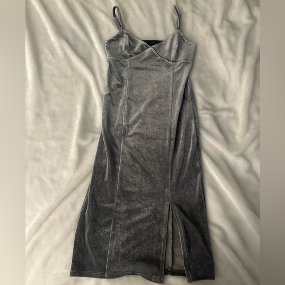 Forever 21 Silver Velvet Maxi Dress - Picture 2 of 3